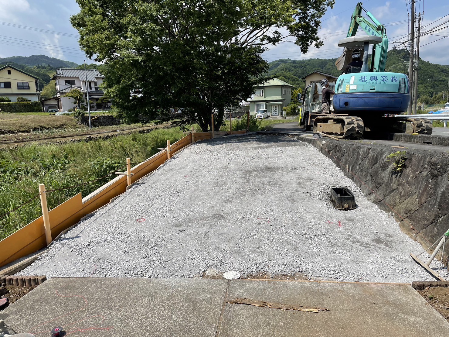 E様邸　駐車場工事（静岡県伊豆市）